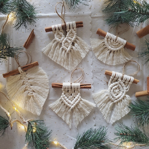 Macrame Cinnamon Stick Ornament | Christmas Tree Ornament | Unique Boho X-Mas Décor | Holiday Gift | Modern Boho Handmade Christmas Gifts