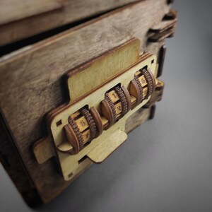 Tic tac toe box l Safe box l Gift ideas l Escape room game l Gift wrapping ideas l Gift l Puzzle I Wedding gifts I Birthday gift Piggy bank image 4
