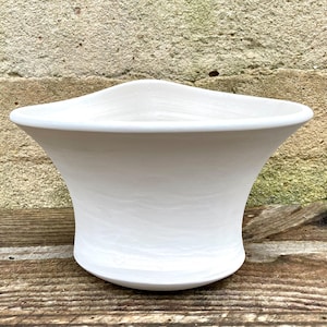 VASO IN TERRACOTTA N. 29: Vaso in ceramica bianca. Argilla porosa per piante sane e felici.