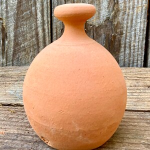 KERAMIK-GLOCKE #7 Terrakotta Topf zum sanften Gießen von Zimmerpflanzen.