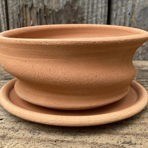 VASO DA FIORI IN ARGILLA N. 50. Realizzato al tornio, vaso in terracotta. Pezzo unico di ceramica artigianale.