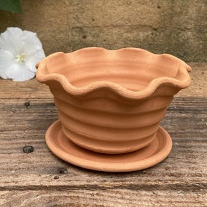 SMALL TERRACOTTA PLANTER #52 fluted terracotta flower pot with saucer - for succulents, cacti, small houseplants - desktop planter - sill