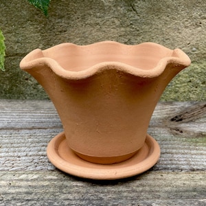 SMALL TERRACOTTA PLANTER #120 fluted terracotta flower pot with saucer - for succulents, cacti, small houseplants - desktop planter - sill