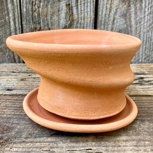 VASO DA FIORI IN CERAMICA N. 65. Vaso in terracotta porosa, realizzato al tornio, per piante rigogliose. Pezzo unico.