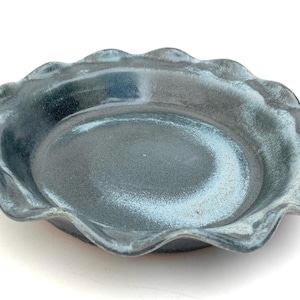PLATO PARA TARTA DE GRES N.° 16 Fuente de cerámica para hornear tartas y guisos directamente del horno a la mesa - hecha a mano - cerámica de estudio - única en su tipo