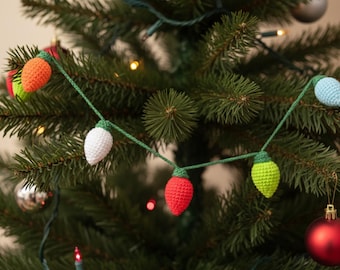 Retro Christmas Light Garland Crochet Pattern, No Sew Crochet Keychain, Mini Bulb Ornament Amigurumi, Easy Holiday Decor