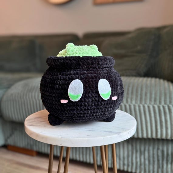 Chunky Cauldron Crochet Pattern, Halloween Crochet Pattern Ideas, Amigurumi Plushie, Beginner Crochet Projects, Chonky Chenille Plush Yarn