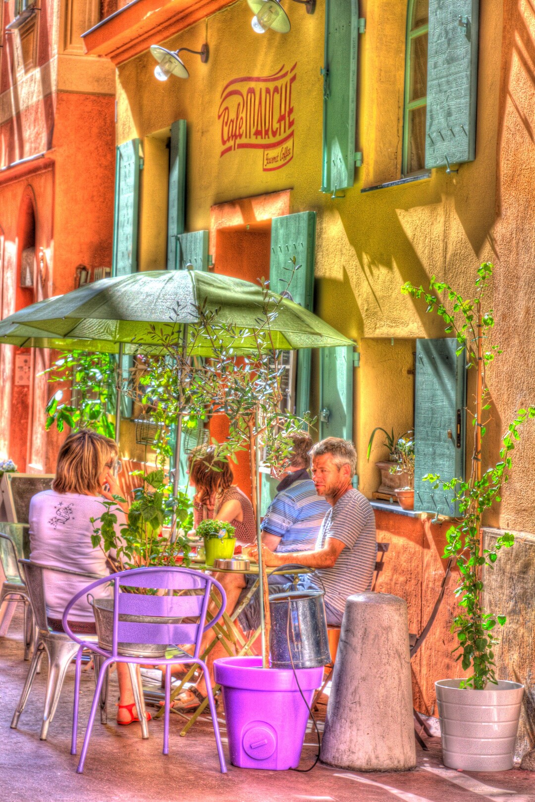 caf-terrace-restaurant-coffee-shop-french-riviera-old-nice-french