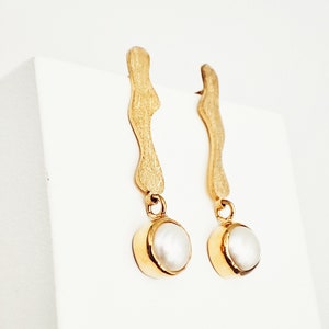Dainty Pearl Earrings by Glafx, Natural Organic Pearls, Modern Pearl Drops, Wedding Pearl Earrings, Gold Pearl Drops, Small Pearl Drops
