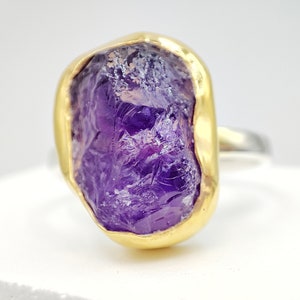 Statement Natural raw amethyst gemstone ring with 925 silver and 18k gold by Glafx Jewelry