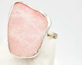 Raw Pink Quartz Ring by Glafx, Natural Rose Quartz Ring, Statement Rose Quartz Ring, Chunky Rose Quartz Ring, Rough Gemstone Ring, Boho Ring