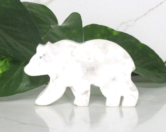 Snow Agate Polar Bear Carving, White Crystal Bear Figurine, Plume Agate Stone Sculpture, Hand-Carved Gemstone, Animal Gift for Nature Lovers