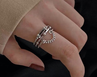Triple Ring with Chains