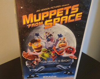 Vintage Muppets From Space VHS Tape Jim Henson Muppets Movie 1999 Family Film Kermit Gonzo Miss Piggy Collectible VHS