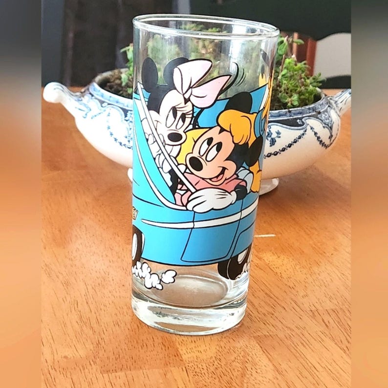 Vintage Disney Mickey Mouse & Minnie Mouse Drinking Glass | Pluto Cartoon Tumbler | Retro Disney Collectible | Character Glassware Bild 3