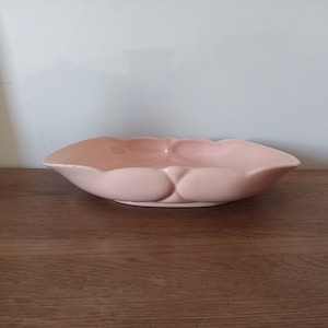 Vintage sea shell pink California pottery mid century modern oblong console fruit bowl