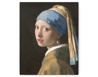 Puede incluir: Una pintura de una joven que lleva un pañuelo azul y amarillo con un pendiente de perla. La mujer mira a la izquierda del espectador y tiene una expresión suave en su rostro.