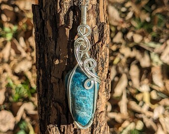 Apatite Necklace | Silver Wire Wrapped Pendant | Crystal Jewelry | Witchy | Throat Chakra | Third Eye | Libra | Gemini | Artemis | Mercury