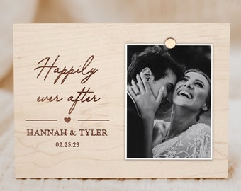 Wedding Gift for Couple, Personalized Wedding Picture Frame, Personalized Wedding Gifts, Gifts for Couple, Custom Wedding Frame