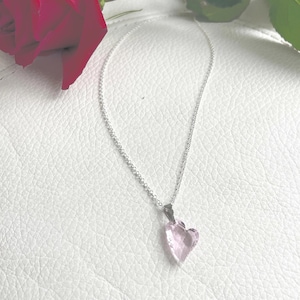 Swarovski Faceted Heart Crystal Pendant Necklace Beautiful Elegant Dainty Design Silver plated chain Various Colours and Quantity