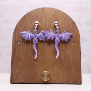 Kleine Drachen Ohrringe | Fimo Ohrringe | Lila | Mystisch-spiritueller Mittelalter-Schmuck
