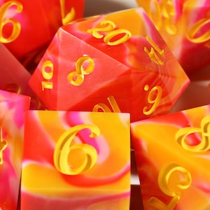 Tropical Punch | 8-Piece handmade Dice Set