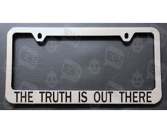 La verdad está ahí fuera Marco de matrícula cromado