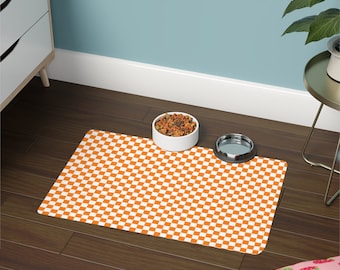 Checkerboard Pet Food Mat Size (12x18)