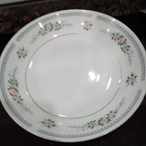 Vintage ARLEN Bridal Rose Pattern Fine China 2801 Soup Bowls Plates