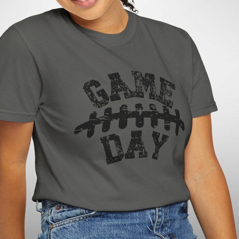 Game Day Football Comfort Colors Tee, Football Season Sweater, Retro Game Day, Tailgate Sweatshirt, Game Day Vibes, Football Fan Gift Fashion24Hs