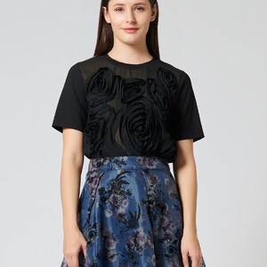 Gracia Classy and Fashionable Top