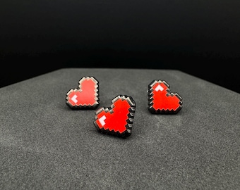 Pines esmaltados de corazón de píxeles de 8 bits TINY - Pines de relleno para tablero de anuncios - 0,5 pulgadas cada uno