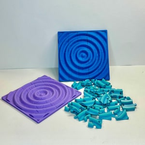 Rompecabezas impreso en 3D Wave Ripple: 25 piezas desafiantes, colores personalizados, base portátil. Regalo perfecto para los amantes de los rompecabezas