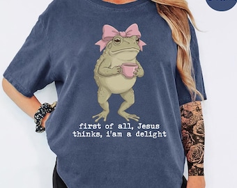 Comfort Colors® Jesus Thinks Im A Delight Shirt, Funny Christian Frog Tee, Coquette Pink Bow Faith Top, Cute Religious Humor Gift