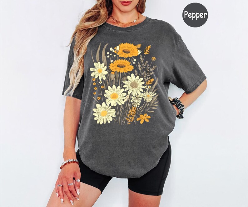 Comfort Colors® Floral Cottagecore Shirt, Spring Flowers Shirt, Botanical Shirt, Wild Flowers T-Shirt, Boho Wildflowers Cottagecore Shirt Bild 9