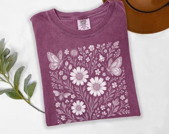 Comfort Colors® Vintage Pressed Flowers Shirt, Botanical Floral Tshirt, Wildflowers T Shirt, Boho Cottagecore Tee, Gift for Gardener