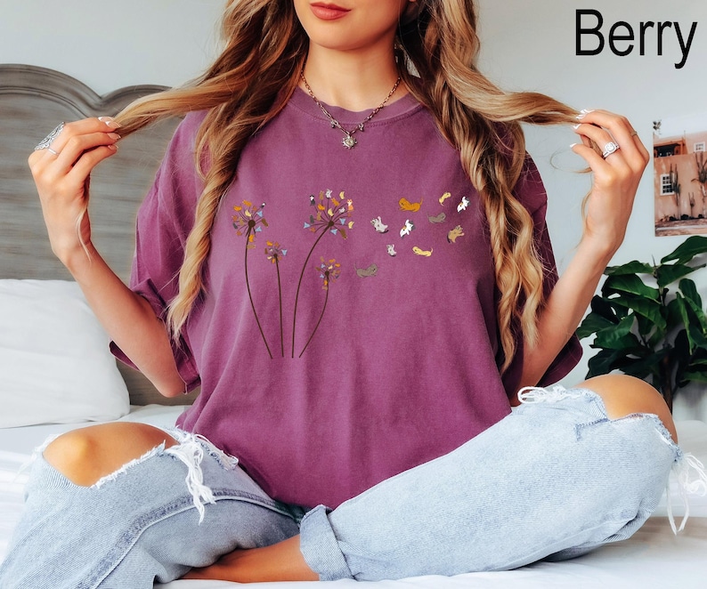 Comfort Colors® Cats Flower Fly Dandelion Shirt, Cute Cat Lover T-Shirt, Cat Lover Gift, Funny Cat Shirt, Cool Cat, Cat Shirt, Cat Dandelion image 3