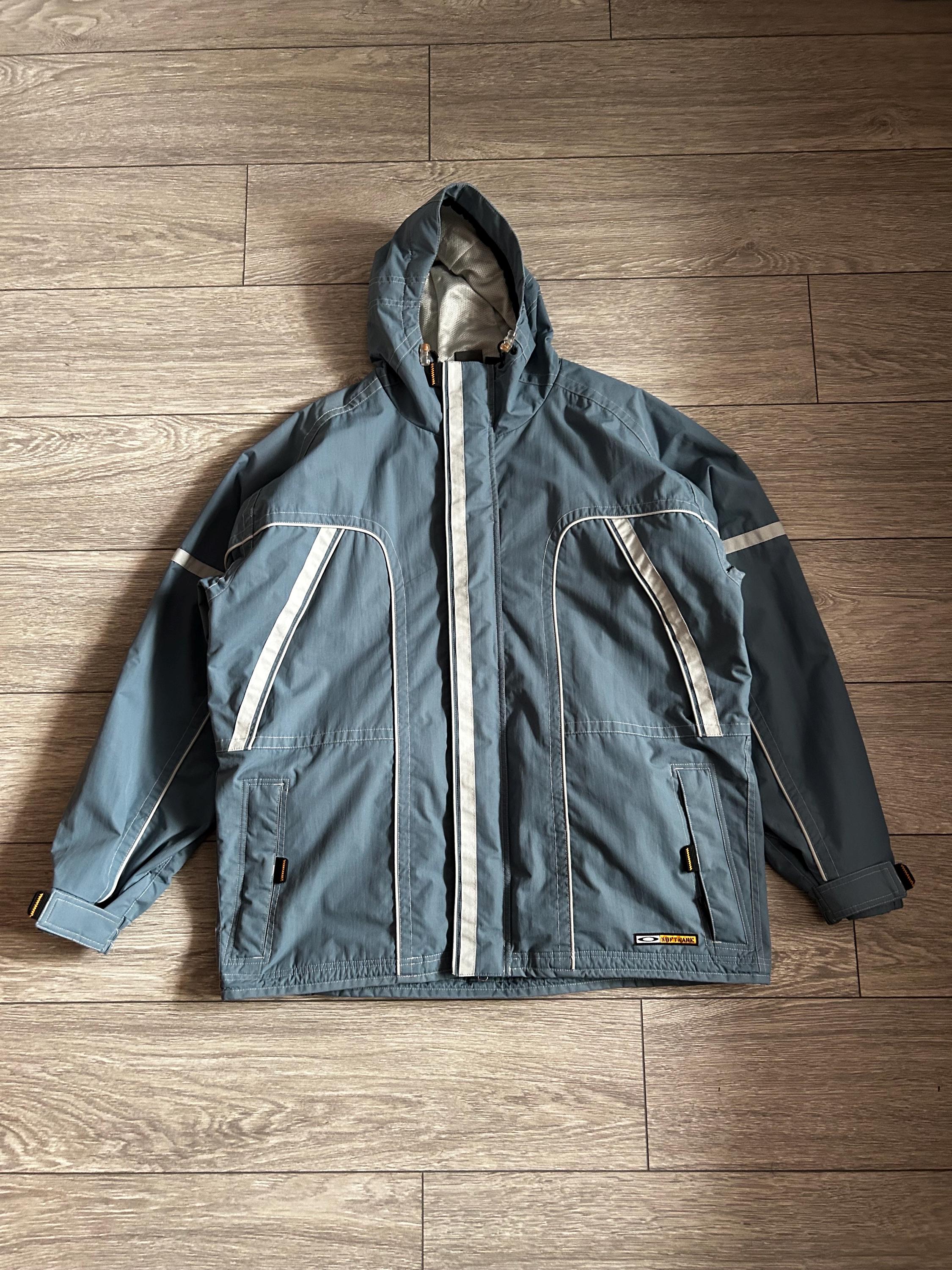 90's vintage OAKLEY【L】software skijacket Oakley Software Contrast Panel Hooded Jacket (90s) – VILIS