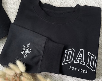 Sudadera de papá bordada personalizada, nombre en la manga con corazón, camisa de papá con fecha, camisa de papá est año, regalo para nuevo papá, regalo del día del padre