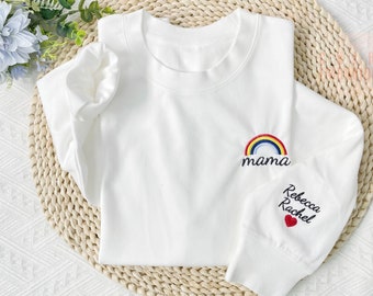 Individuell gesticktes Mama-Sweatshirt mit dem Namen der Kinder auf dem Ärmel, personalisiertes Mama-Sweatshirt, minimalistisches Mama-Sweatshirt, Muttertagsgeschenk für Mama