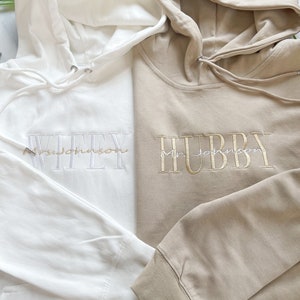 Custom Embroidered Anniversary Sweatshirt Hoodie, Embroidery Wifey Hubby Couple Hoodie, Beige Khaki Sweatshirt, Custom last name Sweatshirt zdjęcie 2