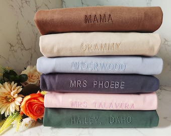 Sudadera bordada personalizada simple, sudadera de apellido de novia, sudadera vintage de gran tamaño personalizada, sudadera de mamá Grammy, regalo para mamá