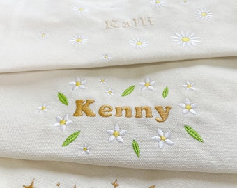Custom Embroidered Name Daisy Linen Bag, Cute Small Daisies Embroidery Market Bag, Eco Friendly Grocery Bag, Aesthetic Bag, Flower Tote Bag