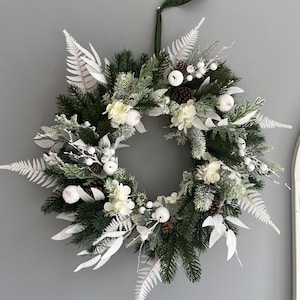Weihnachtskranz, Weihnachtslaubkranz, Weihnachtsdekoration, Rustikale Weihnachten, Feiertagskranz, Weihnachtstürkranz, Winterkranz