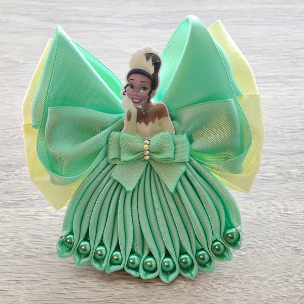 Disney Princess Tiana Hair Bow, Disney Bow, Princess Bow, Tiana Bow, Girls Hair Bow, Girl Hair Clips, Magical, Green, Yellow, Black princess