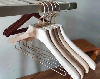 Deluxe Kamferhouthanger, Luxe Brede Schouder Design Kleerhangers, Premium Garderobeaccessoire, Handgemaakte Antislip Houten Hangers