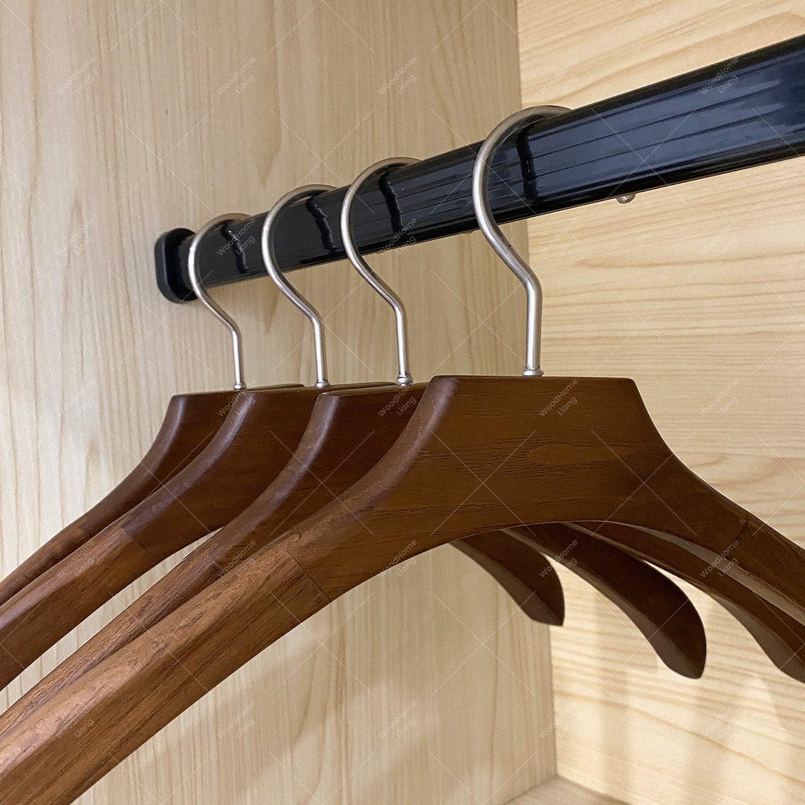 Curved Wood Hangers, Smooth Finish Wood Suit Hangers ,clothing Hangers ...