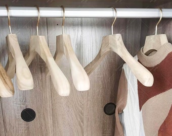 Grucce in legno di canfora: grucce lisce con gancio girevole per giacche