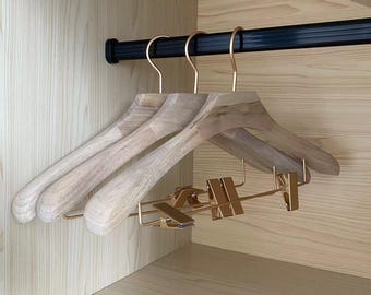 Wooden Suit Hangers, Camphor Wood Pants Hangers With Durable Adjustable Metal Clips