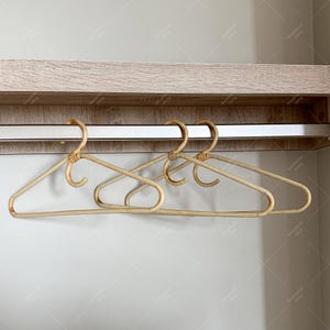 Percha de ratán natural, accesorio ecológico para el hogar, elegante percha de ratán para el hogar y el comercio minorista, percha de diseño, percha de boutique